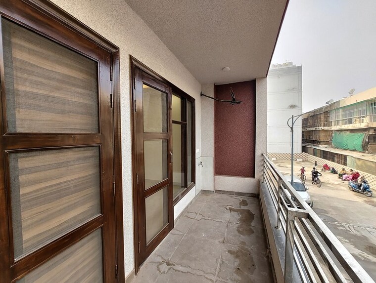 Balcony, rps-palm-drive 3 Bedroom 125 Sq.Yd. Builder Floor In Sector 88 Faridabad 10406743