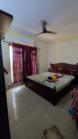 Bedroom in 2 BHK Apartment at Ramdev Park, Mira Road – for Rent