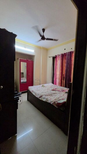 Bedroom in 2 BHK Apartment at Ramdev Park, Mira Road – for Rent
