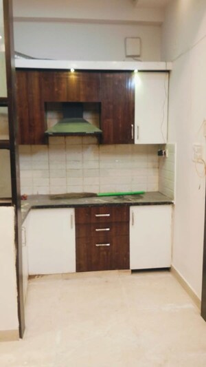 Kitchen in 2 BHK Builder Floor at RWA Federation, Vaishali Sector 5 – for Rent
