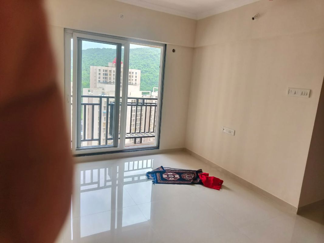 1 BHK + Pooja Room,Servant Room,Study Room,Extra Room,Basement Apartment For Rent in Raunak Bliss B2