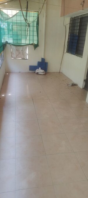 Room in 1 BHK Apartment at Anshul Shree Hans Garden, Dhanori – for Rent