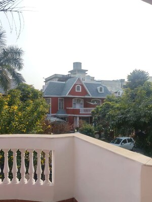 6+ BHK Villa – Exterior View View at Eldeco Mansionz, Sector 48 - for Sale