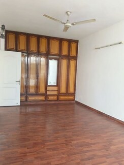 6+ BHK Villa For Sale in Eldeco Mansionz