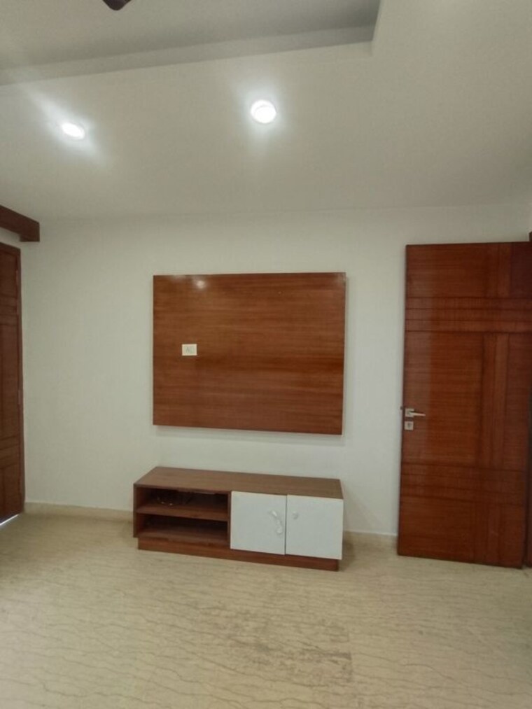 Room, sector 48 3 Bedroom 2268 Sq.Ft. Apartment In Sector 48 Gurgaon 10406859