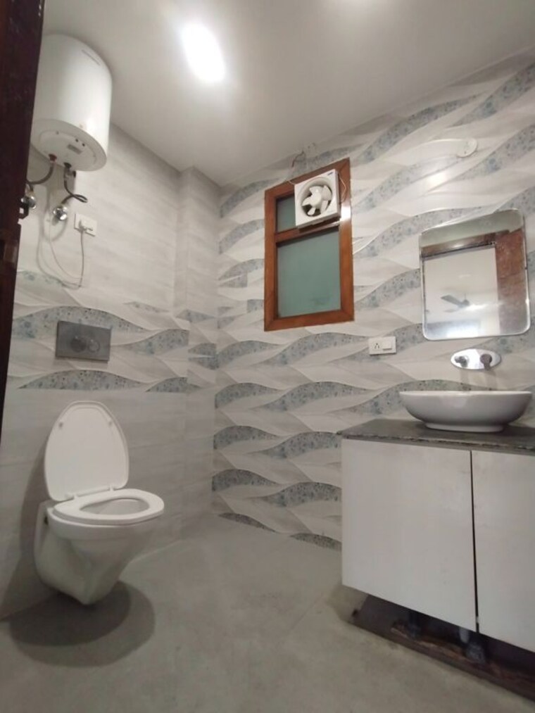 Bathroom, sector 48 3 Bedroom 2268 Sq.Ft. Apartment In Sector 48 Gurgaon 10406859