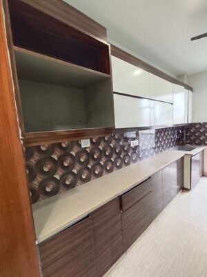 Kitchen in 3 BHK Apartment at Sector 48 – for Rent