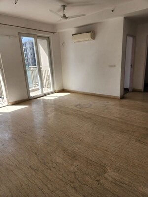 Room in 3 BHK Apartment at Conscient Heritage Max II, Sector 102 – for Rent
