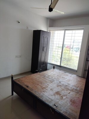 Room in 2 BHK Apartment at Nirman Silver Mist, Lohgaon – for Rent