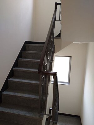 Staircase in 3 BHK Builder Floor at DLF Atria, Dlf Phase ii – for Rent