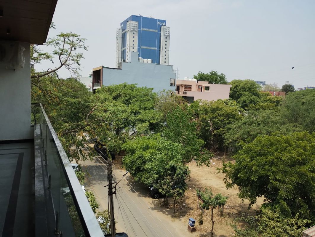 3 BHK 2200 Sq.Ft. Builder Floor in DLF Atria