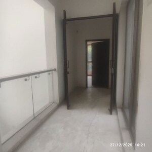 Room in 4 BHK Villa at Tata Primanti Villas, Sector 72 – for Rent