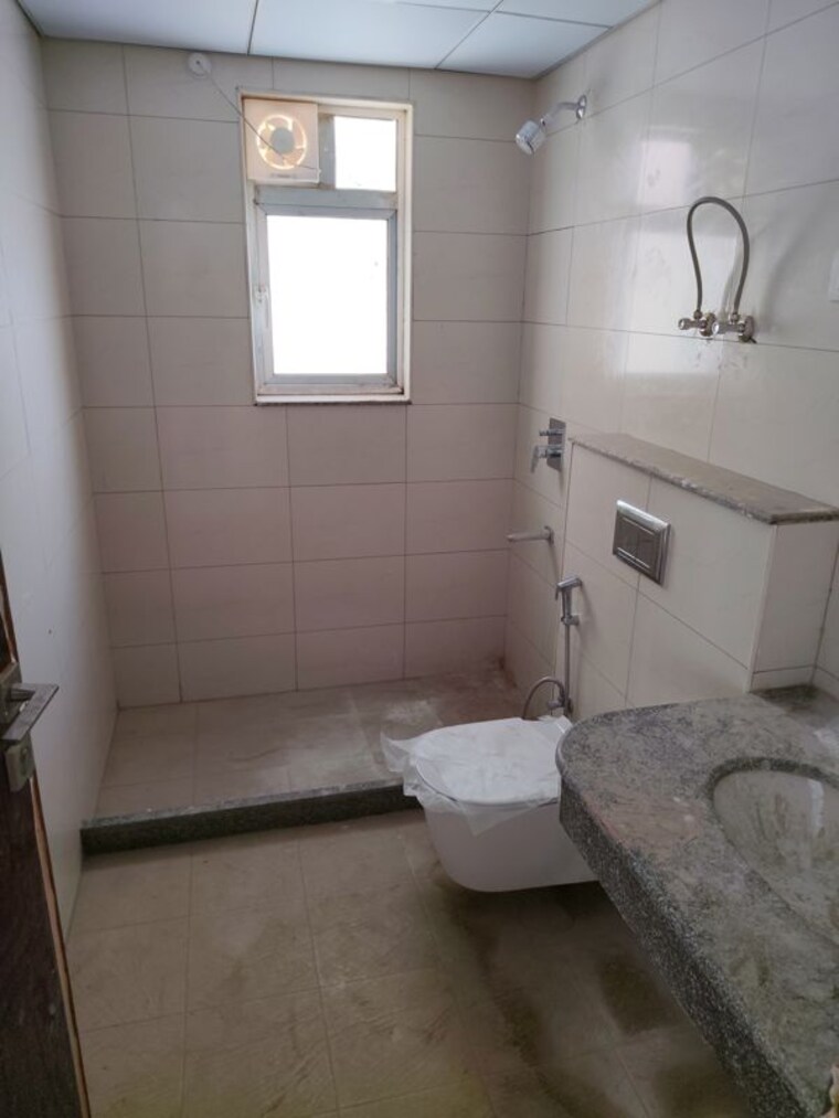 Bathroom, godrej-air-sector-85 3 Bedroom 1829 Sq.Ft. Apartment In Sector 85 Gurgaon 10406924