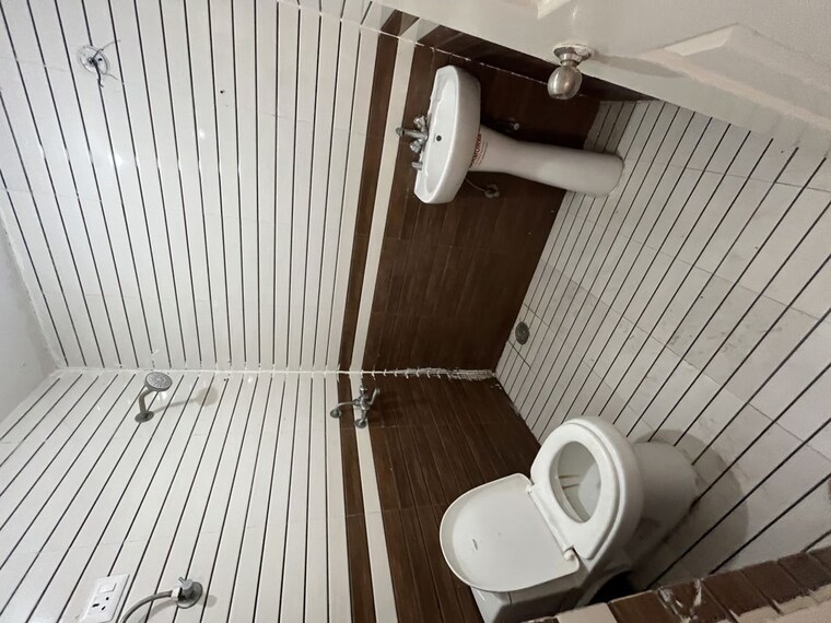 Bathroom, tdi-the-grand-retreat 3 Bedroom 831 Sq.Ft. Apartment In Sector 88 Faridabad 10406938