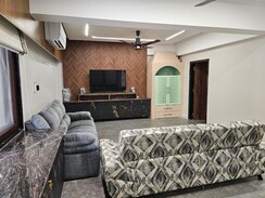 3 BHK + Pooja Room,Servant Room,Study Room,Extra Room,Basement,Store Room Apartment For Rent in Chitrapuri Colony