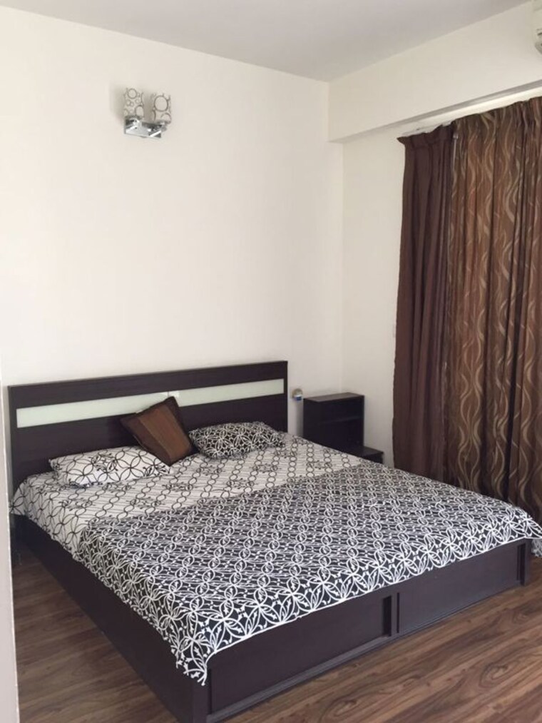 Bedroom, emaar-mgf-the-palm-drive-studios 3 Bedroom 1950 Sq.Ft. Apartment In Sector 66 Gurgaon 10406942
