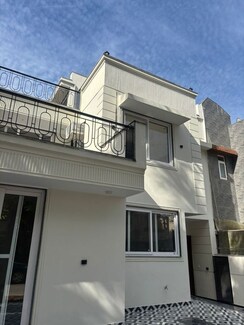 5 BHK + Pooja Room,Servant Room,Study Room Villa For Rent in Unitech Aspen Greens
