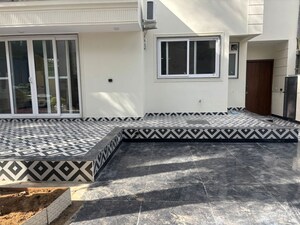5 BHK Villa – Exterior View View at Unitech Aspen Greens, Sector 50 - for Rent