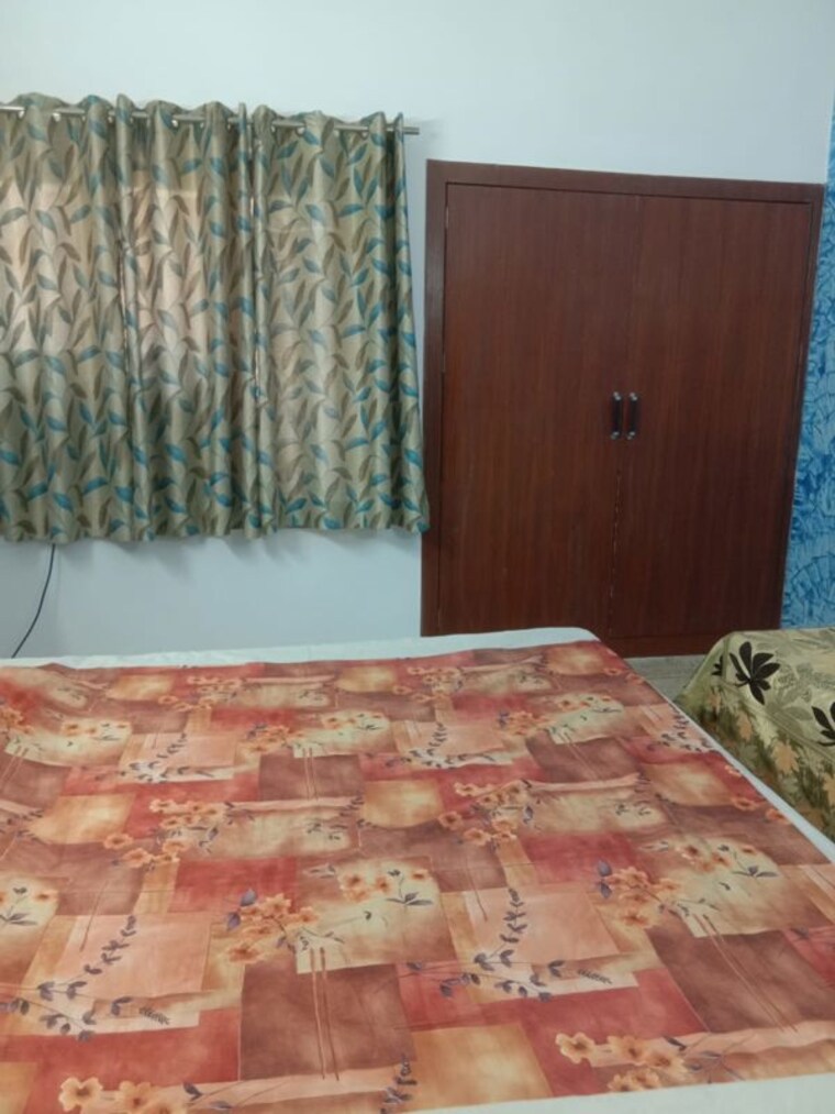 Bedroom, sector 79 3 Bedroom 2215 Sq.Ft. Builder Floor In Sector 79 Gurgaon 10406977