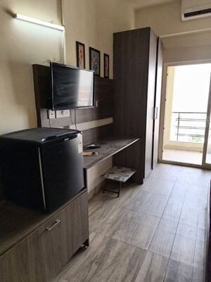 Room in 1 RK Apartment at Paramount Golf Forest Studio Apartments - OAK Towe, Zeta I Greater Noida – for Rent
