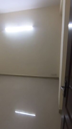 Room in 2 BHK Apartment at VVIP Addresses, Raj Nagar Extension – for Rent