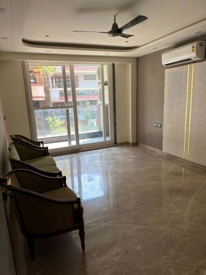 Living Room in 3 BHK Builder Floor at Dlf Cyber City – for Rent