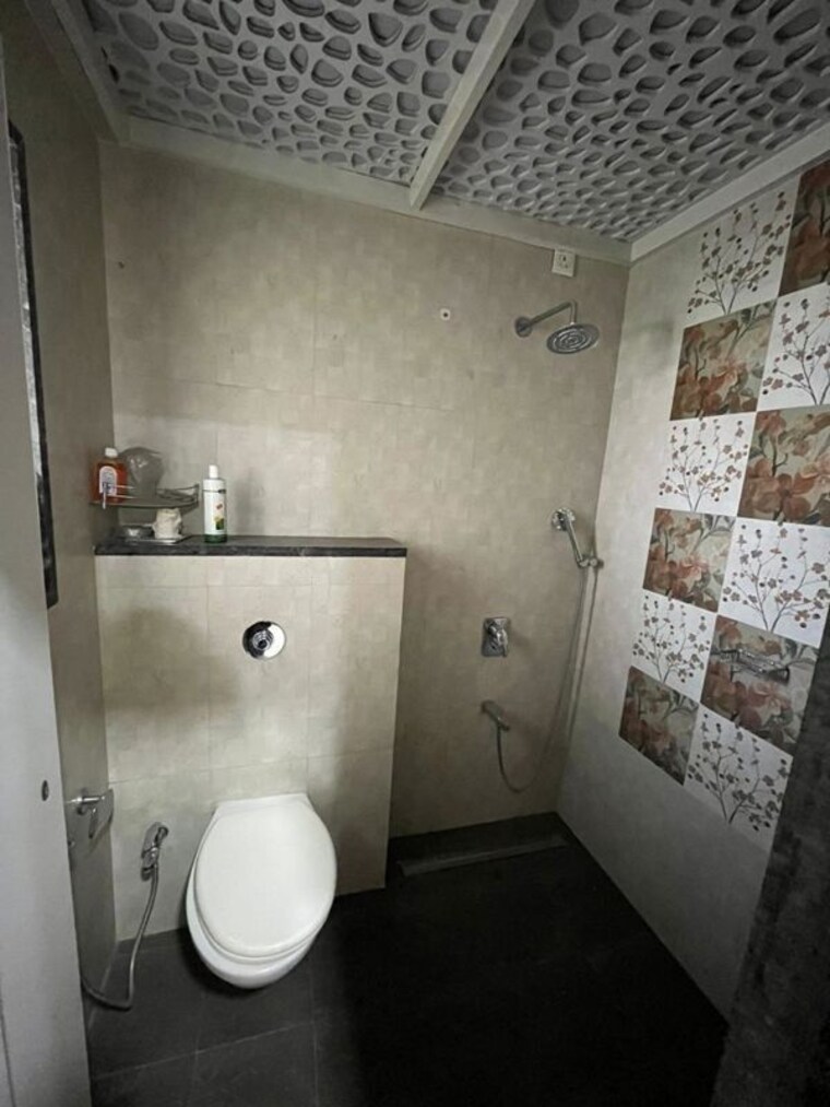 Bathroom, lunkad-orchids 3 Bedroom 2500 Sq.Ft. Apartment In Viman Nagar Pune 10406988