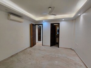Room in 2 BHK Builder Floor at Malviya Nagar – for Rent