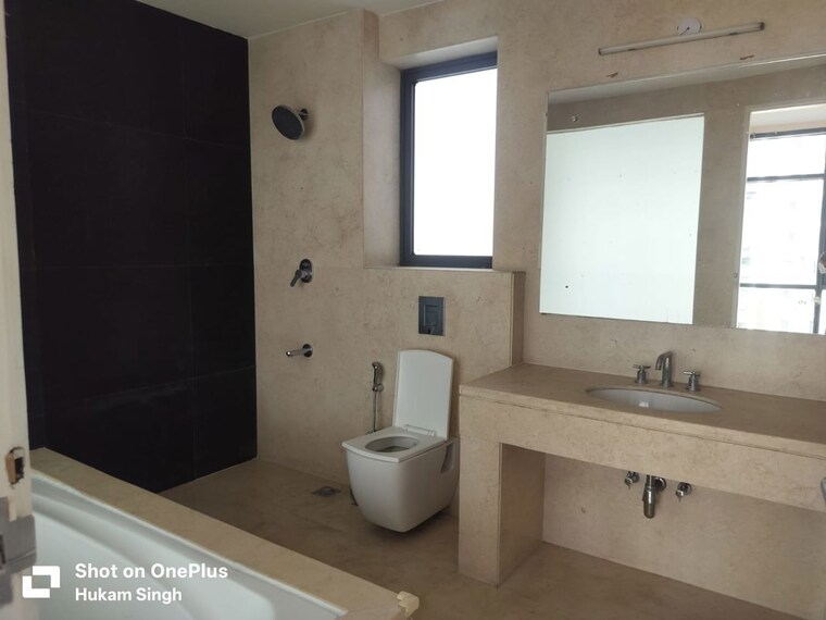 Bathroom, ireo-the-grand-arch 3 Bedroom 2434 Sq.Ft. Apartment In Sector 58 Gurgaon 10407000