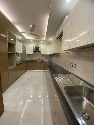 Kitchen in 4 BHK Builder Floor at Dlf Phase I – for Rent