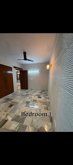 2 BHK Builder Floor For Rent in Chittaranjan Park