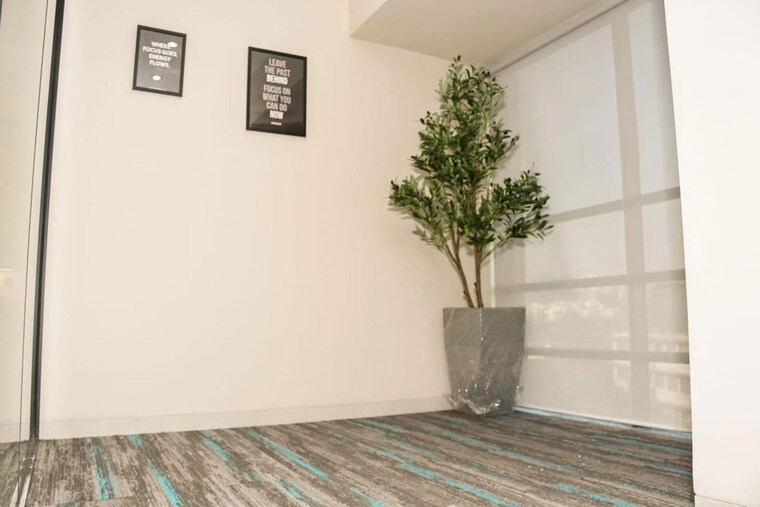 Room, midc Commercial Office Space 7500 Sq.Ft. In Midc Mumbai 10407027
