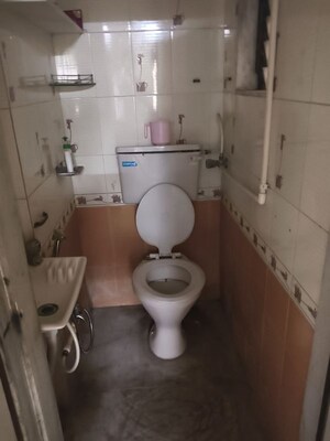 Bathroom in 1 BHK Apartment at Irla – for Rent