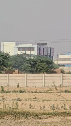 Plot For Sale in Bamnikhera