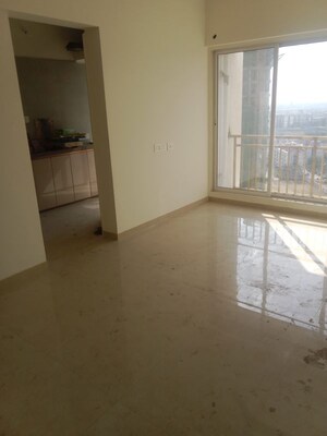 Room in 2 BHK Apartment at Navkar City, Naigaon East – for Rent