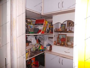 Furnished Amenities in 3 BHK Builder Floor at Chittaranjan Park – for Sale