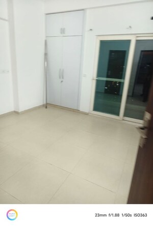 Room in 1 BHK Apartment at Maxblis Grand Kingston, Sector 75 – for Rent