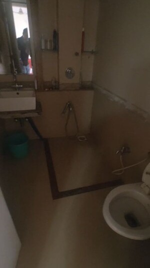 Bathroom in 2.5 BHK Apartment at Raheja Acropolis, Deonar – for Rent