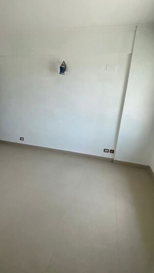 Room in 4 BHK Penthouse at AWHO Twin Towers PH4, Omega I Greater Noida – for Rent