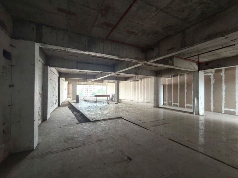  Parking, palarivattom Commercial Office Space 4500 Sq.Ft. In Palarivattom Kochi 10407096