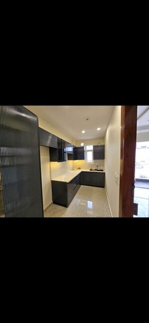 Team Area in 3 BHK Builder Floor at Shiv Nagar – for Sale