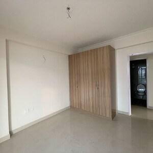 Room in 3 BHK Apartment at Emaar Imperial Gardens, Sector 102 – for Rent