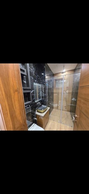 Team Area in 3 BHK Builder Floor at Shiv Nagar – for Sale