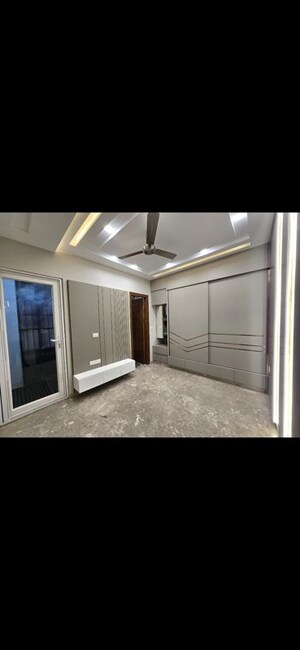 Room in 3 BHK Builder Floor at Shiv Nagar – for Sale