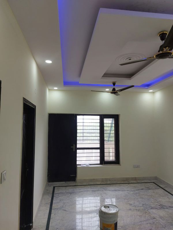 3 BHK Builder Floor For Rent in Green Fields Colony