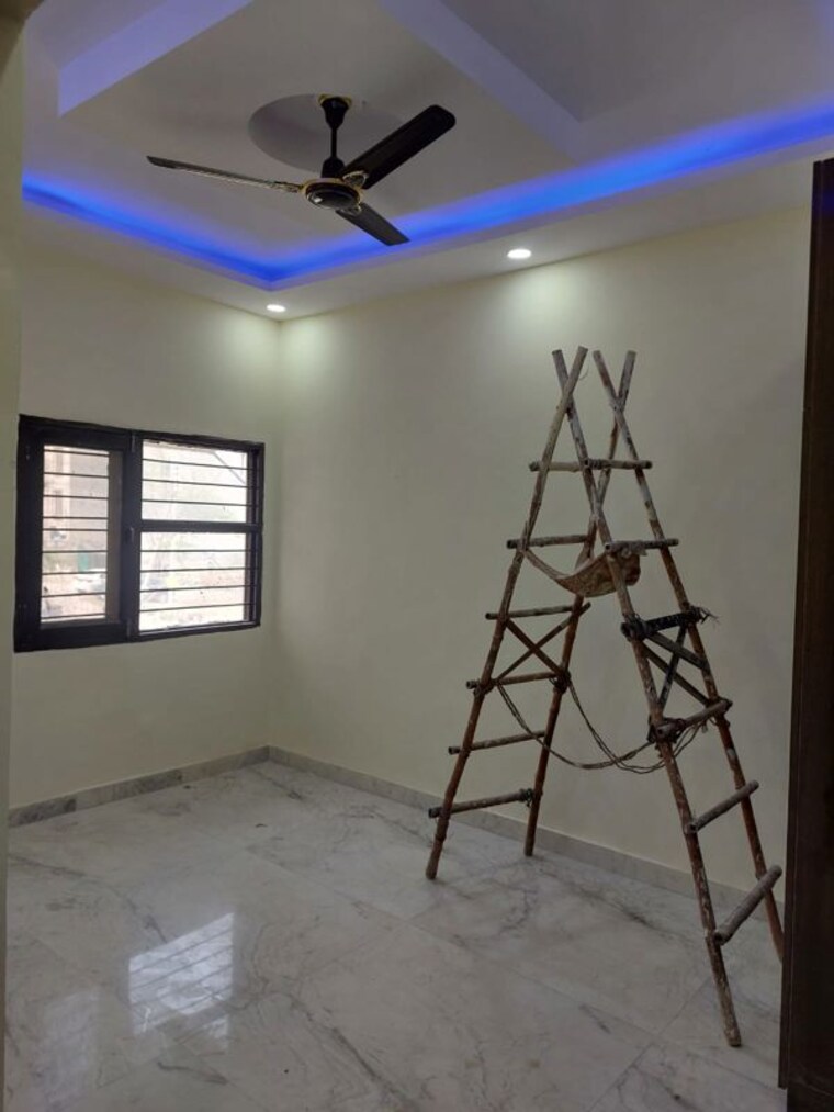 Room, green fields colony 3 Bedroom 1650 Sq.Ft. Builder Floor In Green Fields Colony Faridabad 10407110
