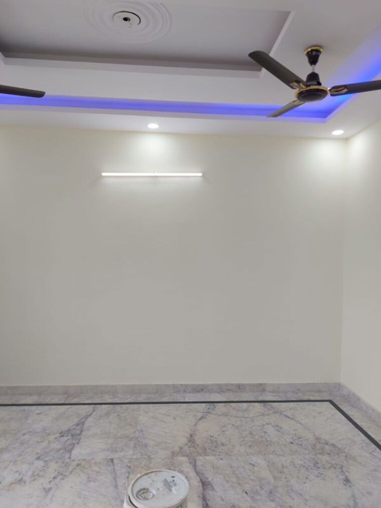 Room, green fields colony 3 Bedroom 1650 Sq.Ft. Builder Floor In Green Fields Colony Faridabad 10407110