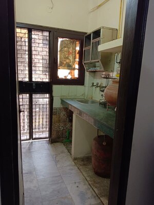 Kitchen in 1 RK Builder Floor at Lajpat Nagar 4 – for Rent