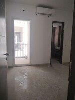 2.5 BHK + Study Room,Basement 1185 Sq.Ft. Apartment in Smart World Orchard