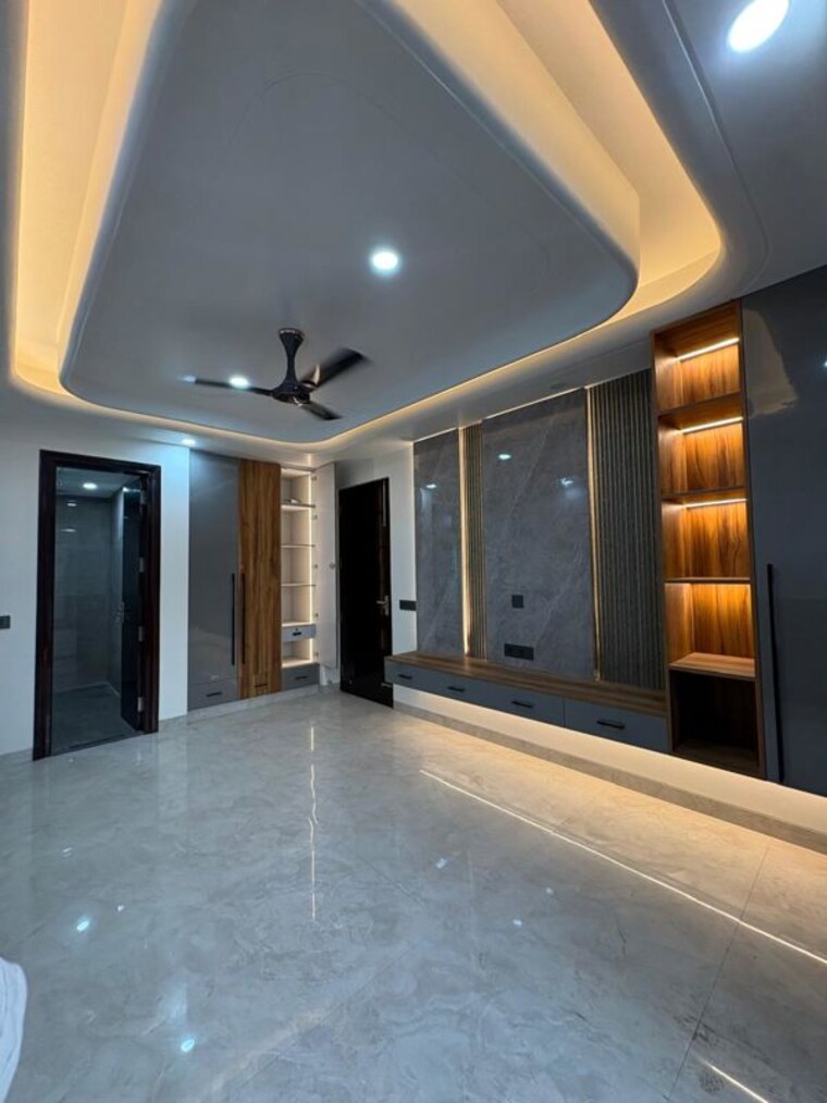 Room, sector 31 3 Bedroom 2500 Sq.Ft. Builder Floor In Sector 31 Gurgaon 10407172